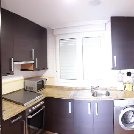 Atico Centrico Con Piscina Comunitaria